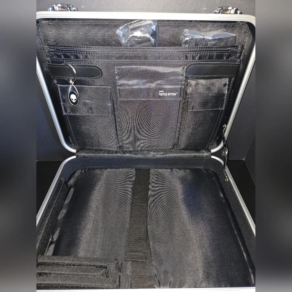 Alienware Alx Aluminum Laptop Case - EXTREMELY RARE - Matias Laptop Armor NEW